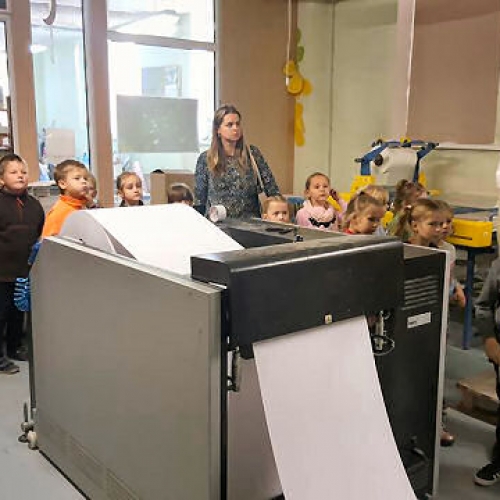 Priešmokyklinės grupės vaikai  lankėsi Šiaulių spaustuvėje