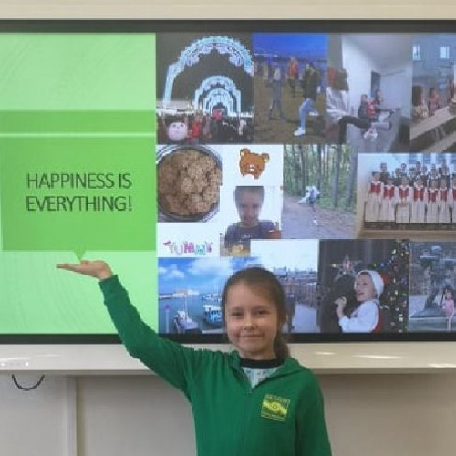 Respublikinė pradinių klasių mokinių praktinė – pažintinė anglų kalbos konferencijoje „I AM SO HAPPY“